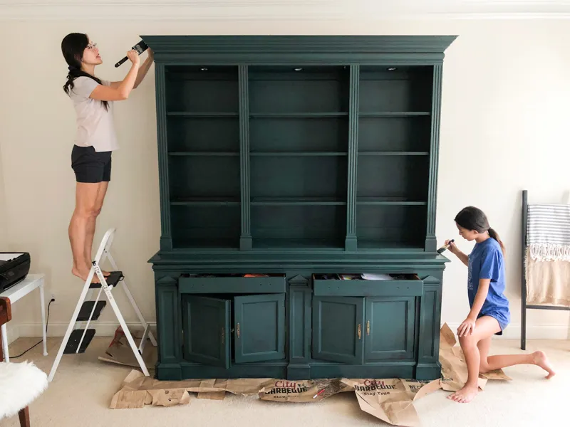 best paint for bookshelves