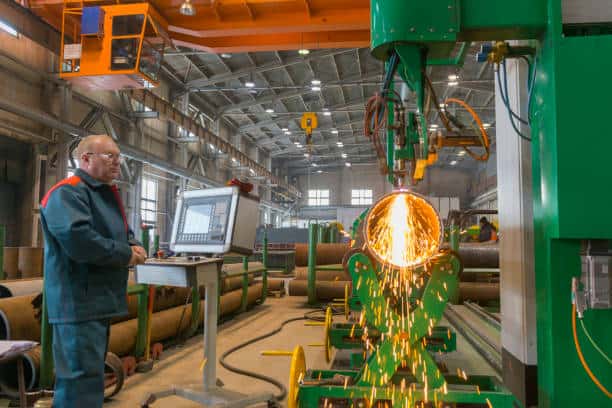 what is a cnc machine operator
